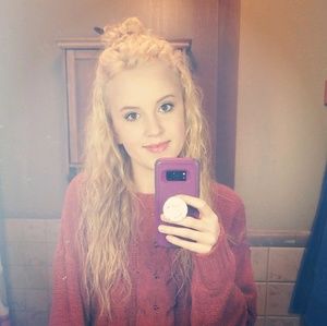 Meet your Posher, Alexis